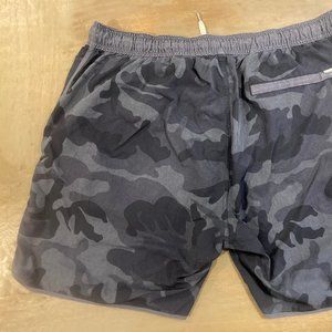 VUORI Banks XL Blue Camo
